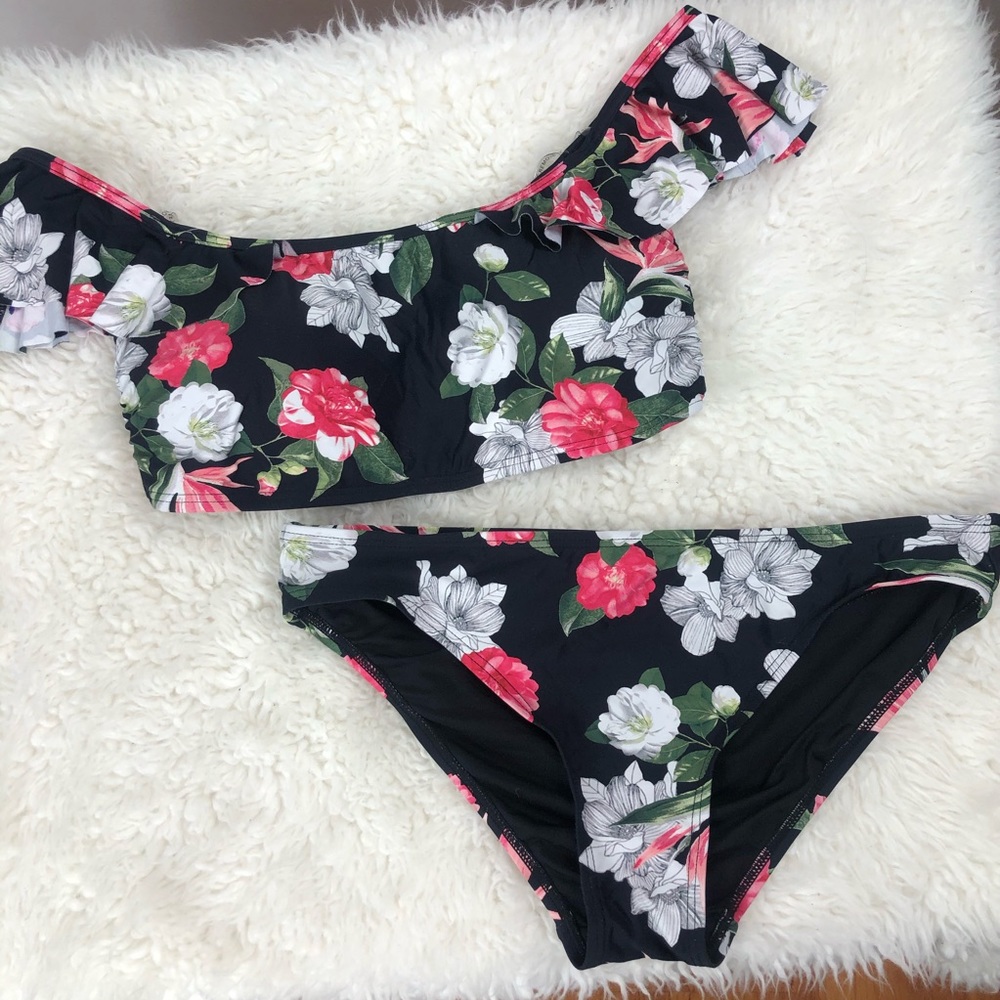 Vince Camuto Red Rose Floral Bikini Set Size Large
